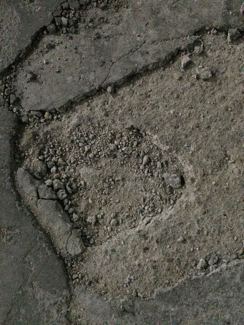 水泥標號 地坪起砂起灰的關鍵因素解析